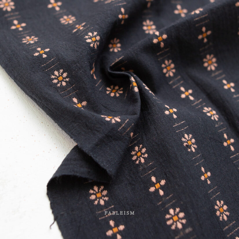 for-dai-25-black-forage-daisies-by-fableism-supply-co-2